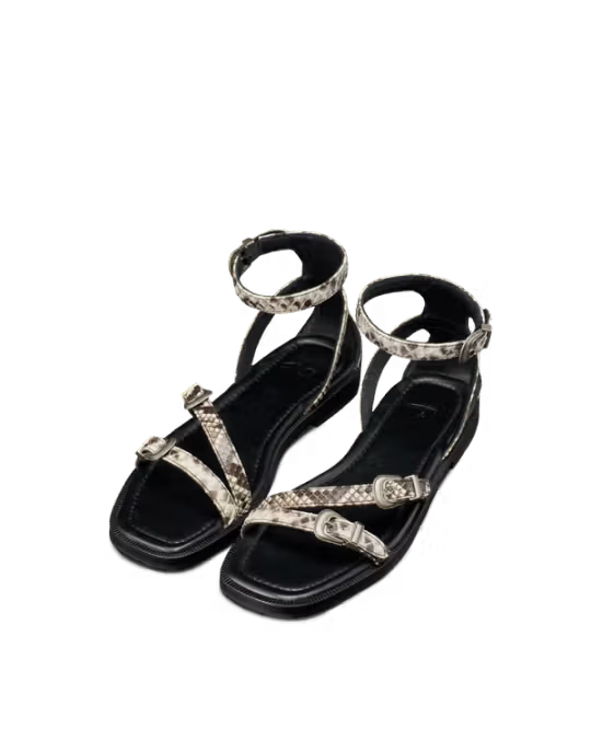 Quarterfront view of The Blakely - Black/Bone on plain background