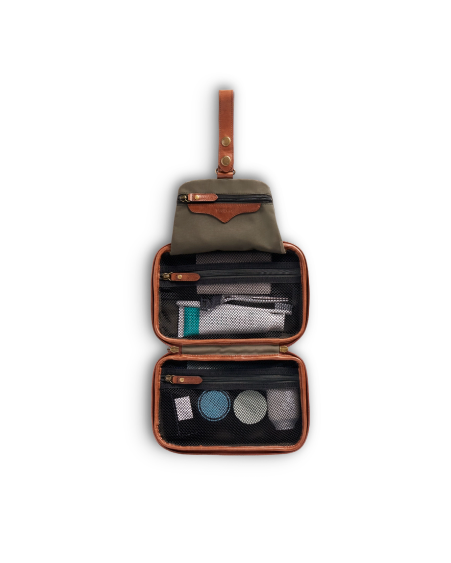 Alternative view of Bartlett Hanging Travel Kit